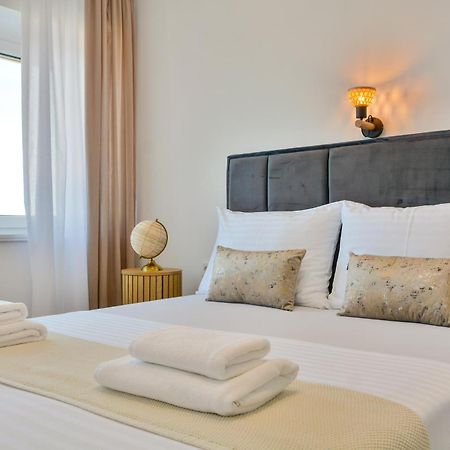 Apartman Elena Senj  Exteriör bild